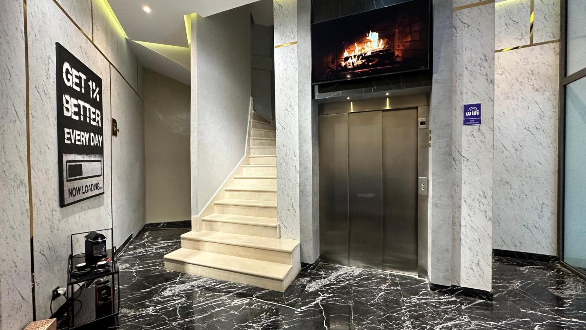 Zen Suites Hotel Massira Casablanca Exteriör bild