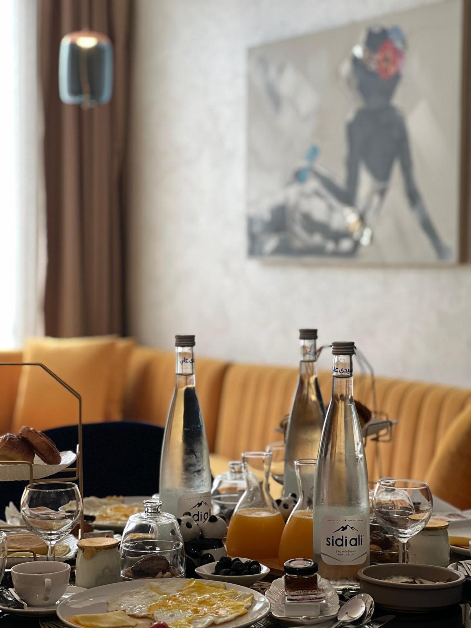 Zen Suites Hotel Massira Casablanca Exteriör bild
